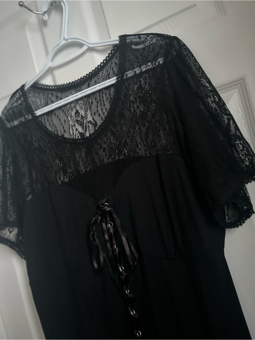Y2K Whimsygoth Top Blouse 1X Lace Floral Lace Coset Style Lace-Up Front Goth - Picture 3 of 6